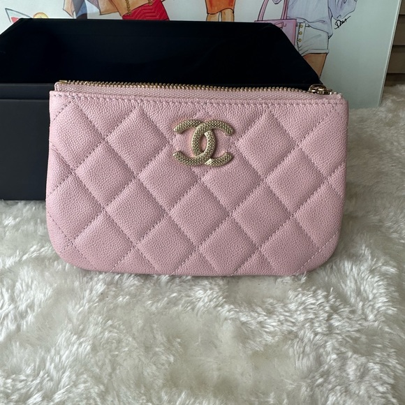 Chanel pouch - Picture 7 of 8